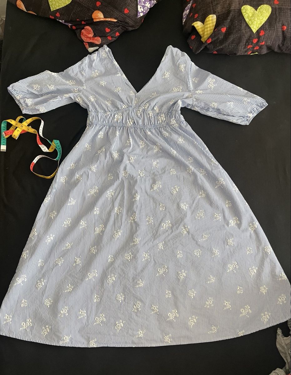 C&A Vestiti: Kleid blau-weiss gestreift mit Blumenmuster Grösse M – Nuovo (secondo la descrizione) da Olten venduto da sae_82z2