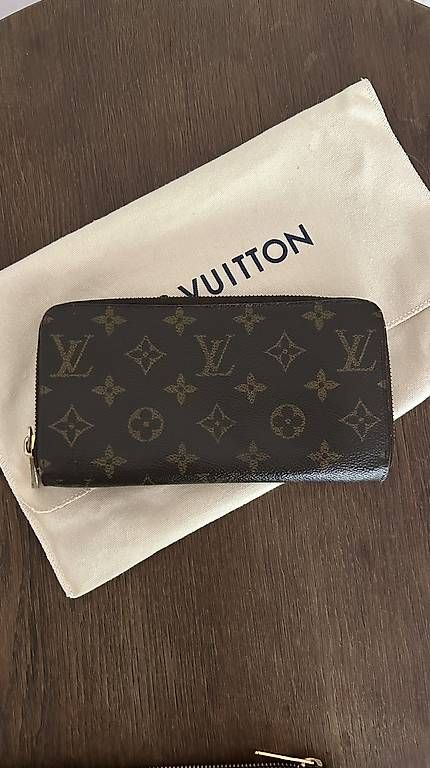 Louis Vuitton Portamonete: Louis Vuitton Zippy Wallet – Usato da Birsfelden venduto da willow1