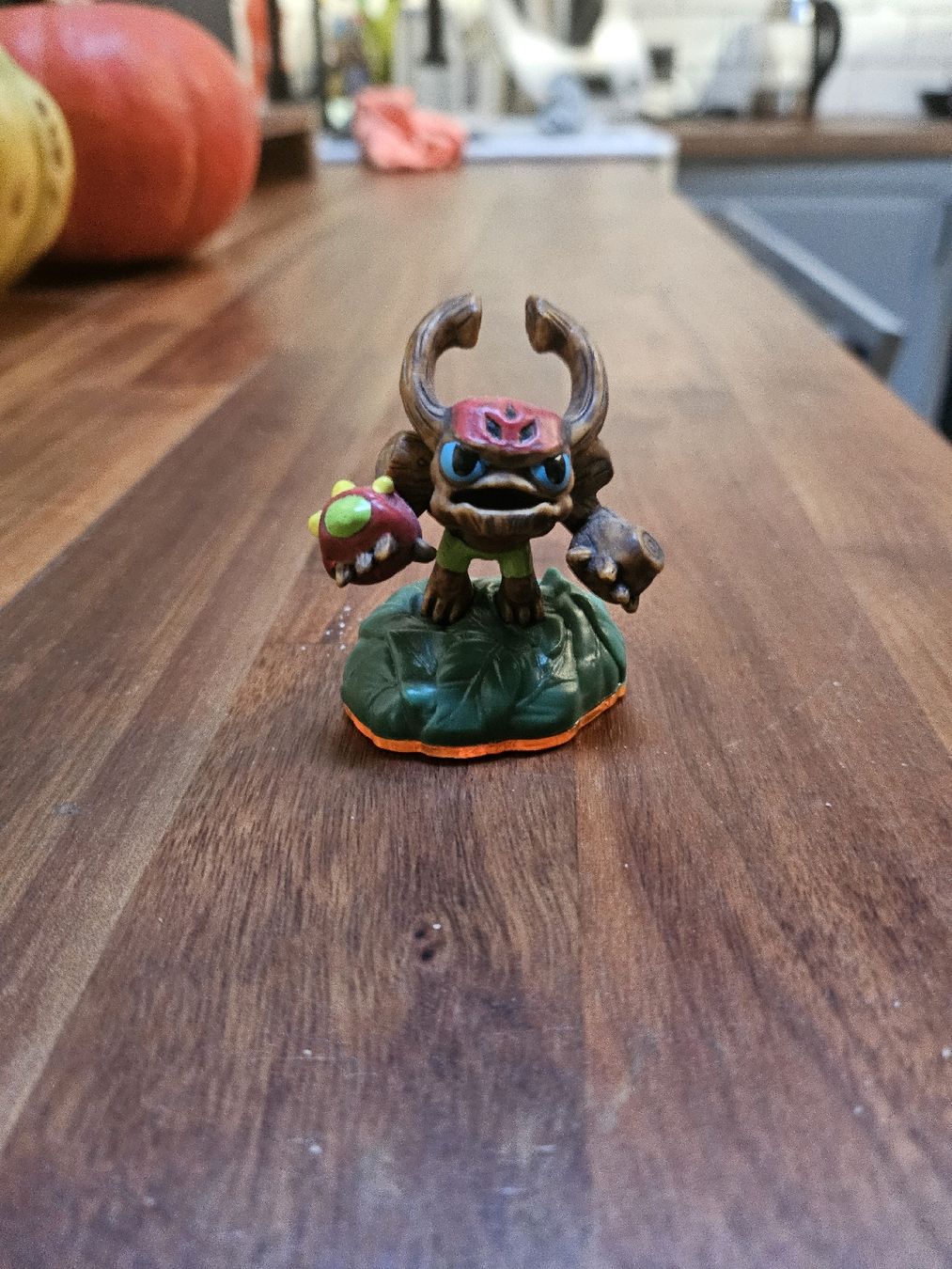 Figurines: Skylanders Barkley – Neuf (Voir description) à Raron par gia_xkr2