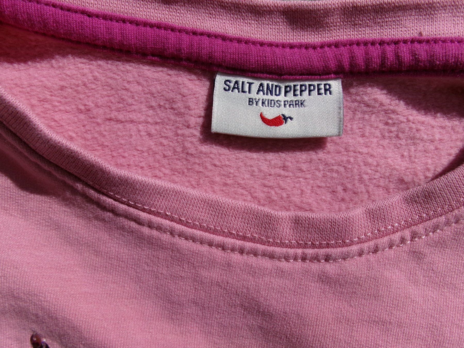 Lotti & Set di vestiti: 4 Pullover Einhorn Rosa 122 / 128 C&A  H&M – Usato da Winterthur venduto da blumeblau77 3