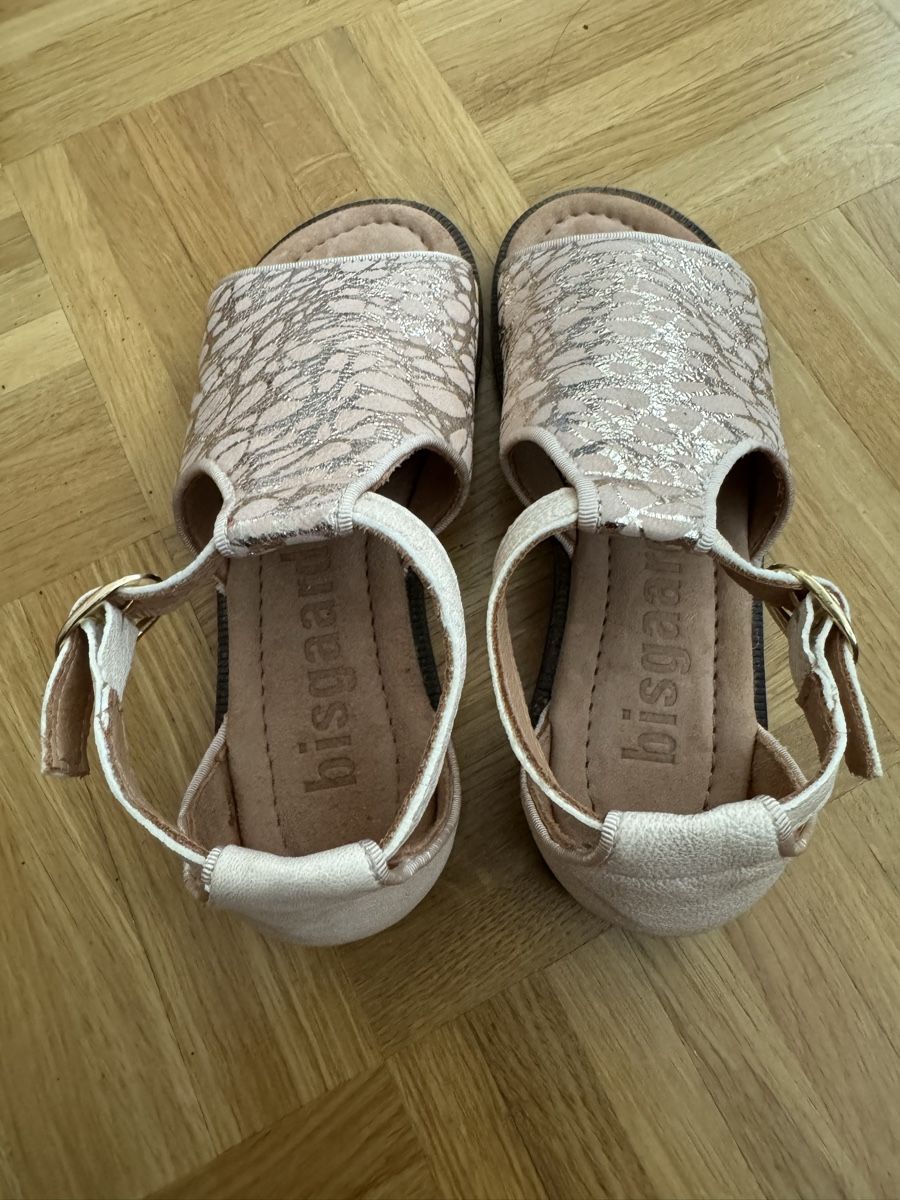 Bisgaard Schuhe für Mädchen: Kinder Sandalen Bisgaard, Gr. 33 – Neu (gemäss Beschreibung) aus Kilchberg ZH von Von_dutch 2