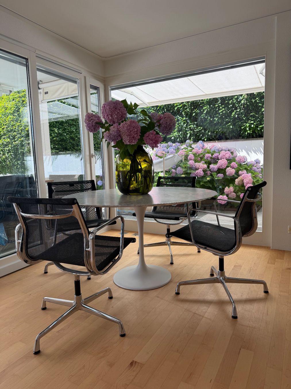Tables: Tulip Dining Table – D'occasion à Langnau am Albis par oui_wzr8 3
