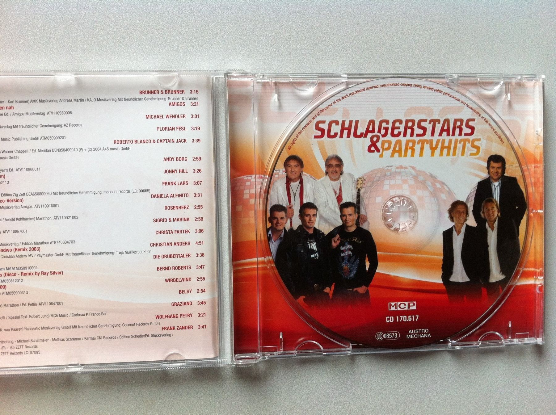 CD: CD "Schlagerstars & Partyhits – Usato da Brunnen venduto da Artemis53 1
