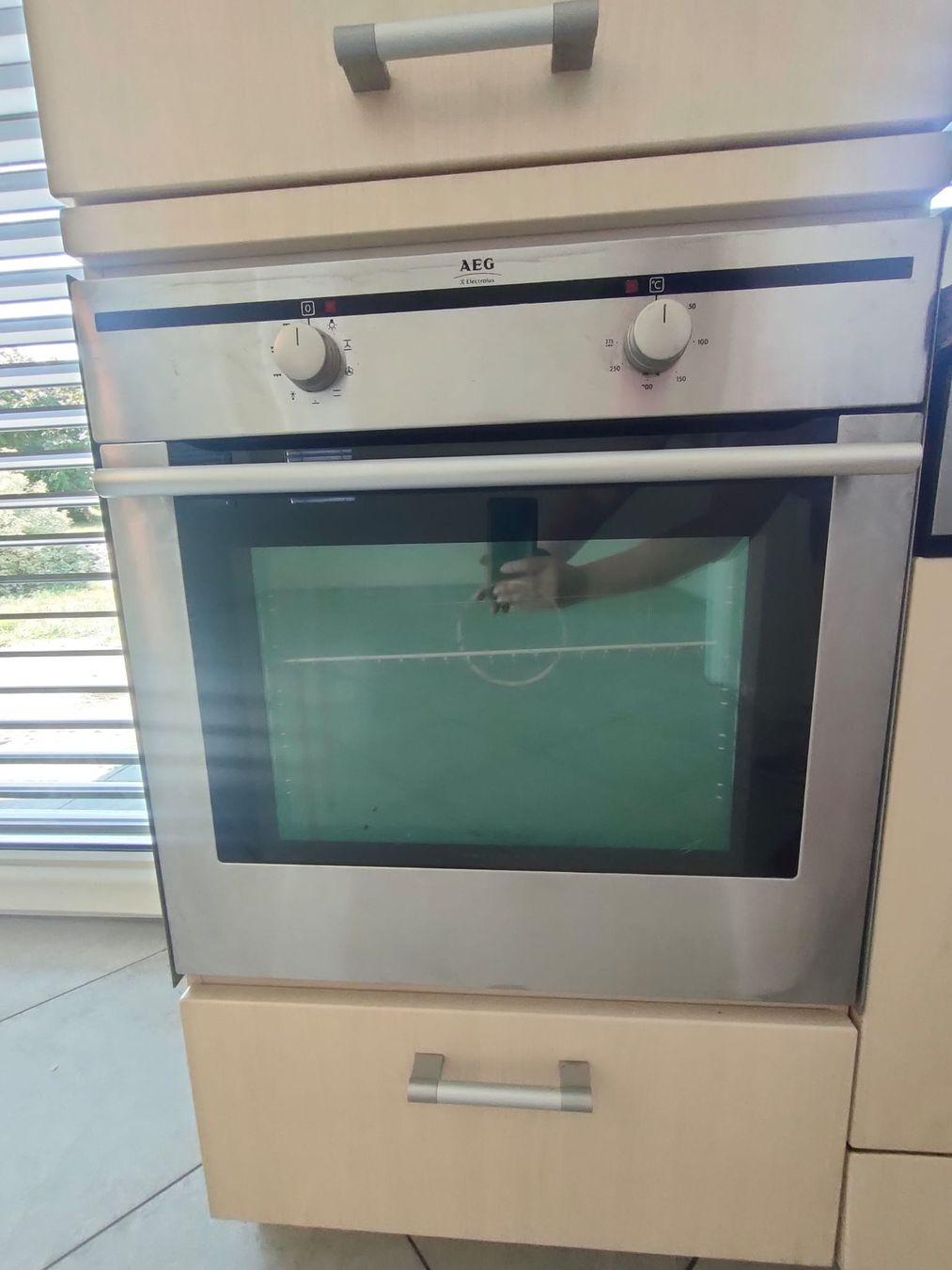 Cucine complete: Cuisine complète d'occasion, électroménagers inclus à vendre – Usato da Grône venduto da mmaye 9