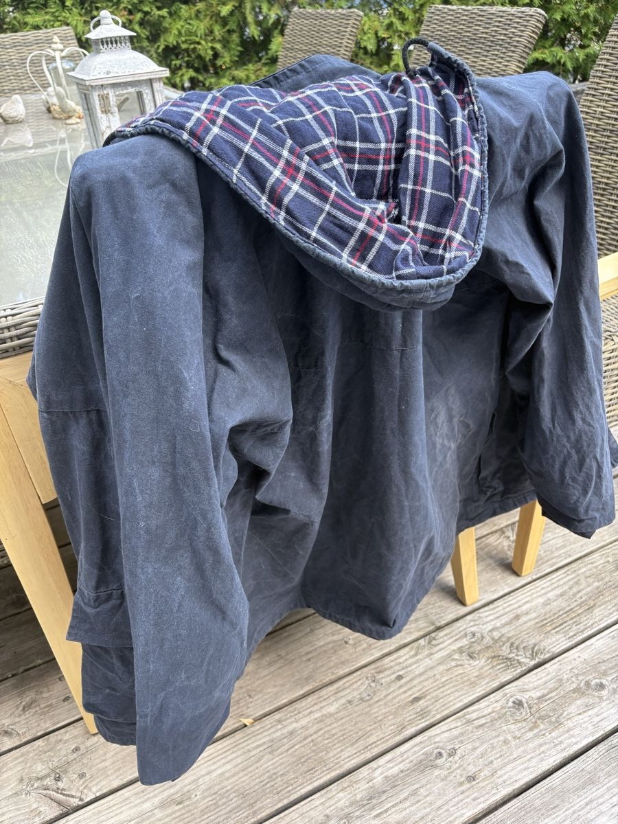 Hunter Jacken: Hunter Jacke dunkelblau Grösse S – Gebraucht aus Zürich von Orionos