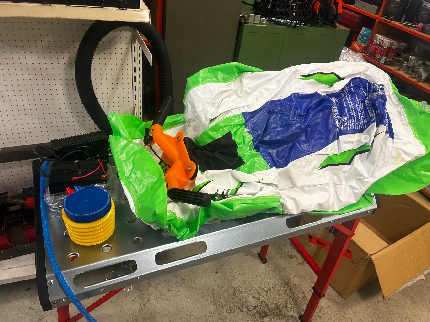 Barche: Mini Gummiboot mit Elektroantrieb – Usato da Zollbrück venduto da outlet16 3