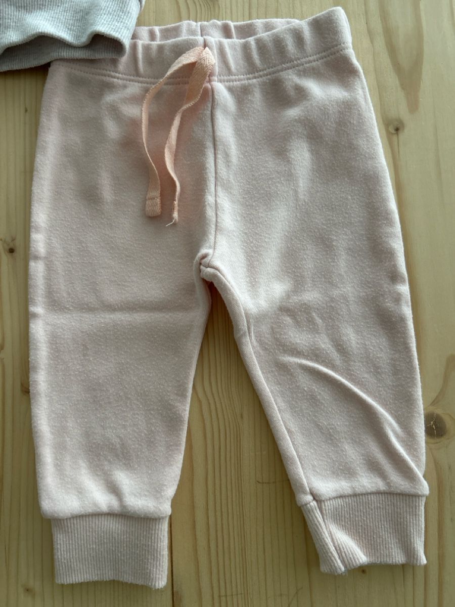 Kleiderpakete & -sets: Baby Set, Grösse 74, Mädchen – Gebraucht aus Birmenstorf AG von Reninata 2