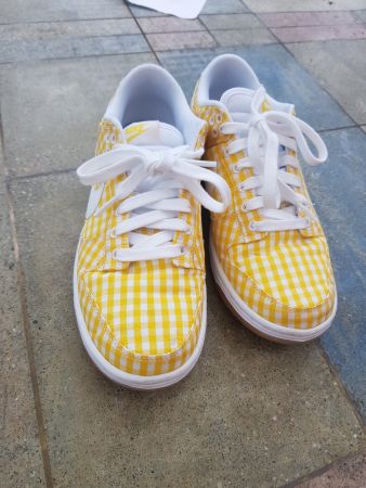 Basket Nike taille 38.5