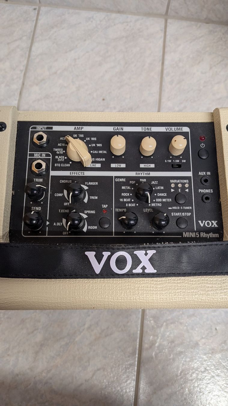 Vox Amplificatori: Vox Mini5 RM Guitar Amplifier (+ Gitarrenkabel)) – Usato da Remetschwil venduto da oli_dn7w 1