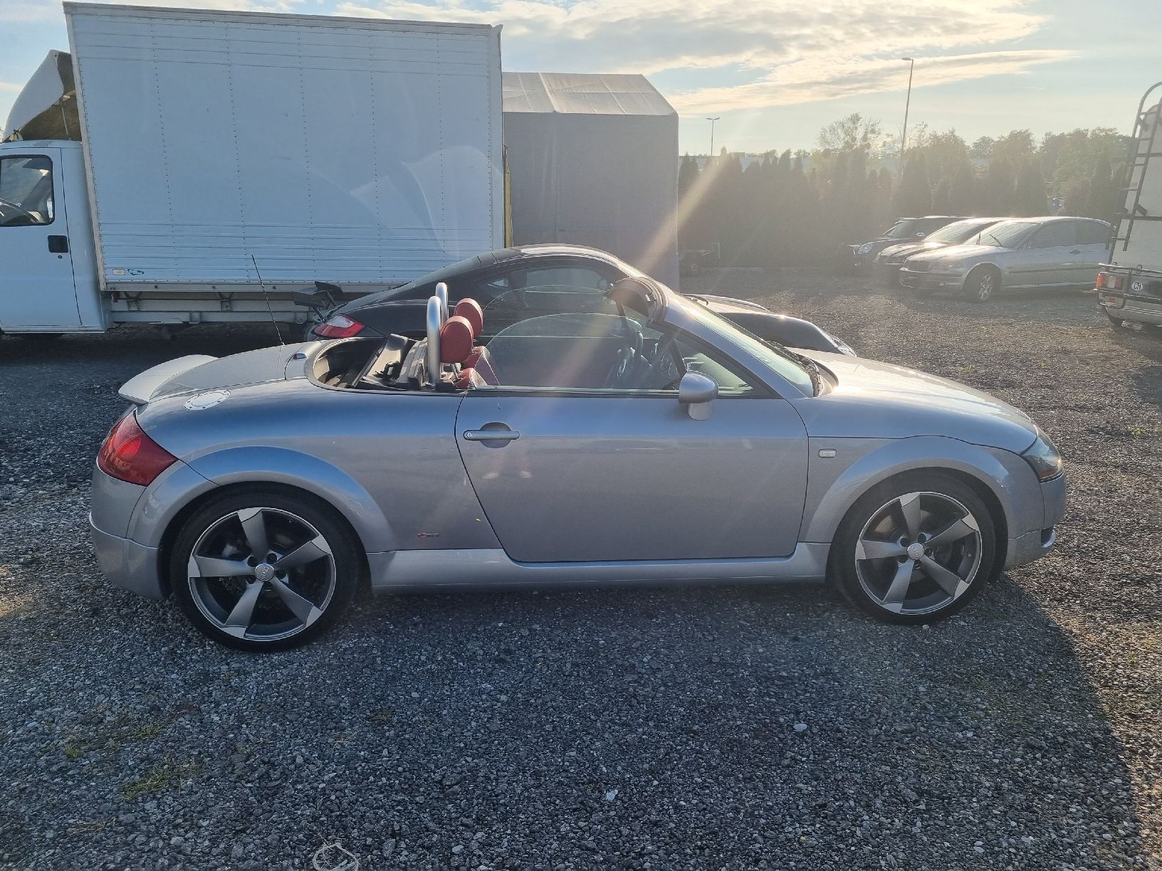 Audi Automobili: Audi TT Roadster Quattro 225ps – Usato da Rougemont venduto da 911__ 1