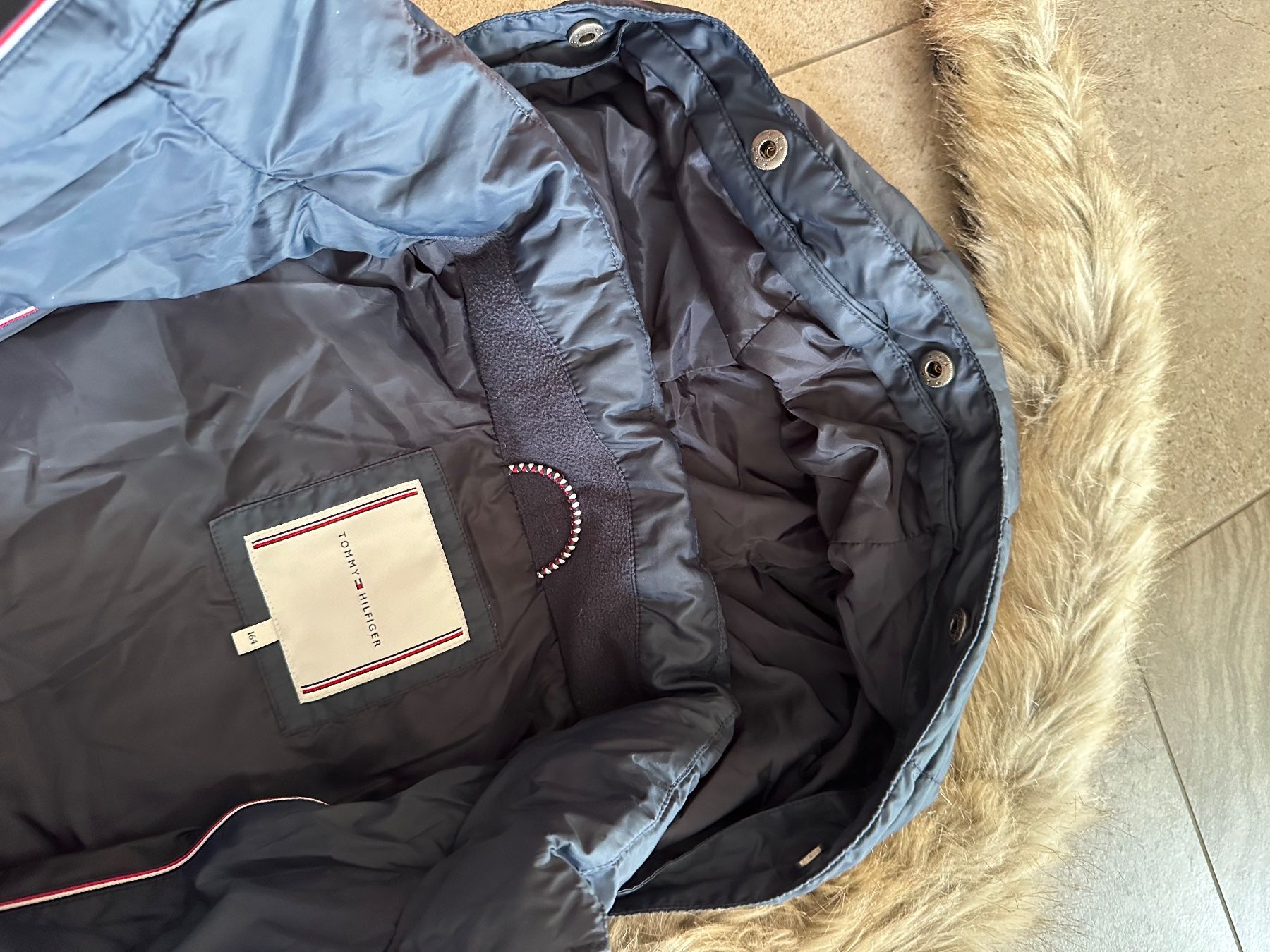 Tommy Hilfiger Giacche & Cappotti: Daunenjacke Hilfiger – Usato da Ebikon venduto da nat_jzh5 2