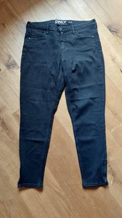 Only Jeans und Jogginghose grau schwarz Grösse XL 32