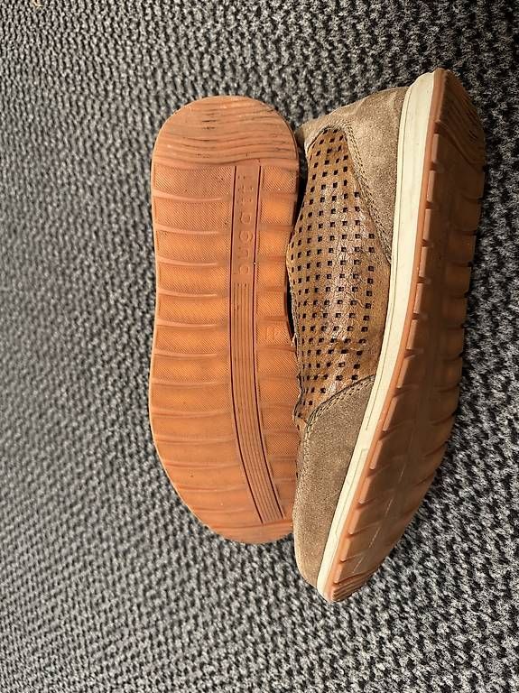 Bugatti Scarpe da uomo: Schuhe Bugatti Herren Sneaker – Usato da Heiligkreuz (Mels) venduto da Chliniii 1