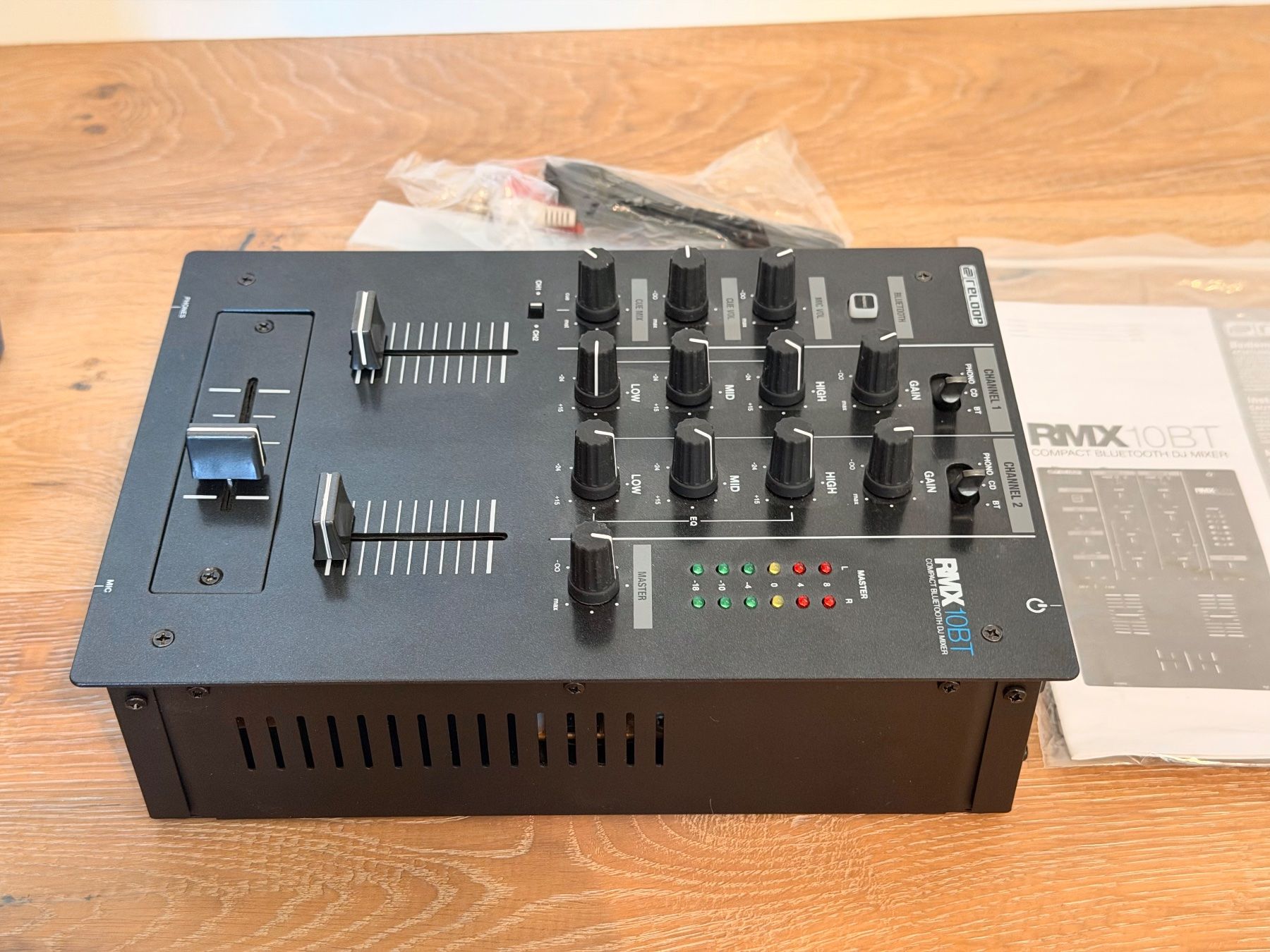 Reloop Platines de mixage: reloop RMX-10 BT  DJ-Mixer – D'occasion à Ebmatingen par Bazoka-Joe 4