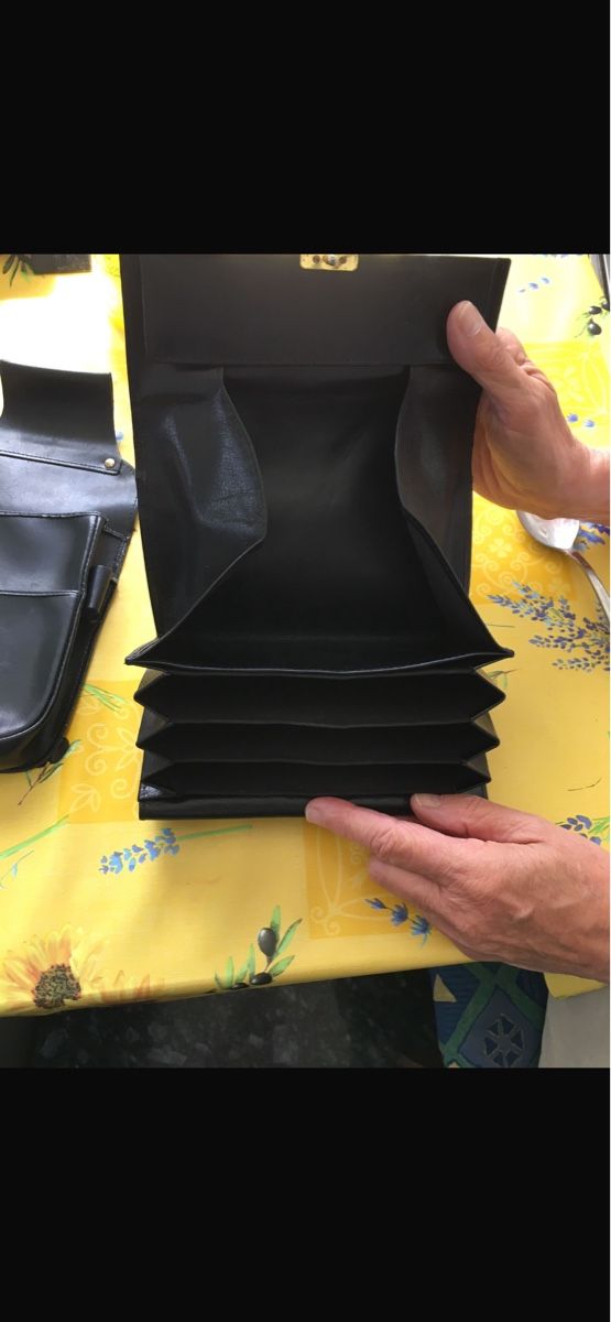Portafogli: Service Portemonnaie – Usato da Jona venduto da Merchandise 1