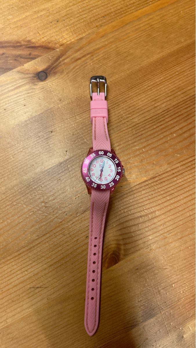 Ice watch Orologi: Kinderuhr pink gebraucht – Usato da Eichberg venduto da rom_xv7r