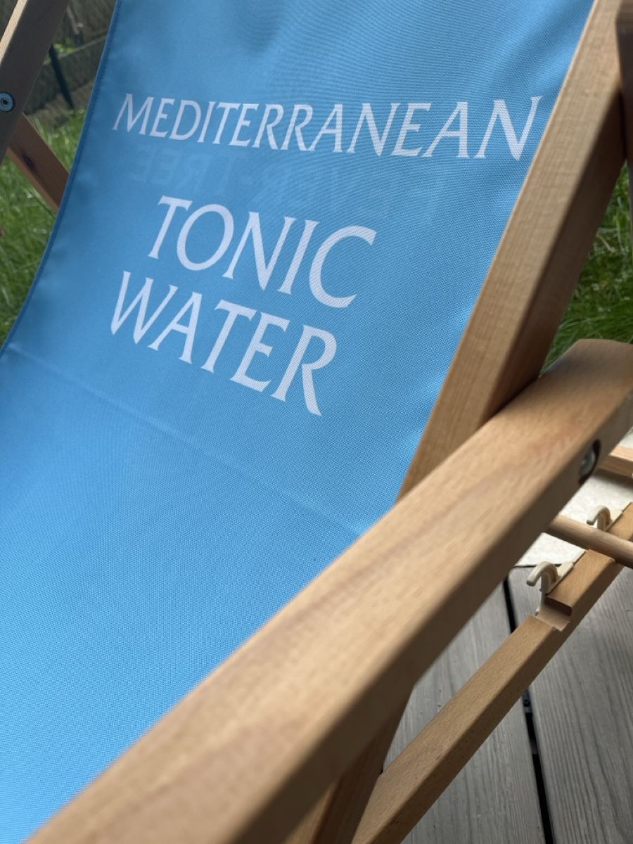 Poltrone: Fever-Tree Tonic Deckchair, Limited Edition! – Nuovo e nell'imballaggio originale da Basel venduto da Rohan_007 2
