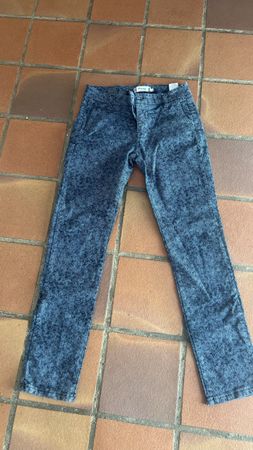 Please Jeanshose mit coolem Muster