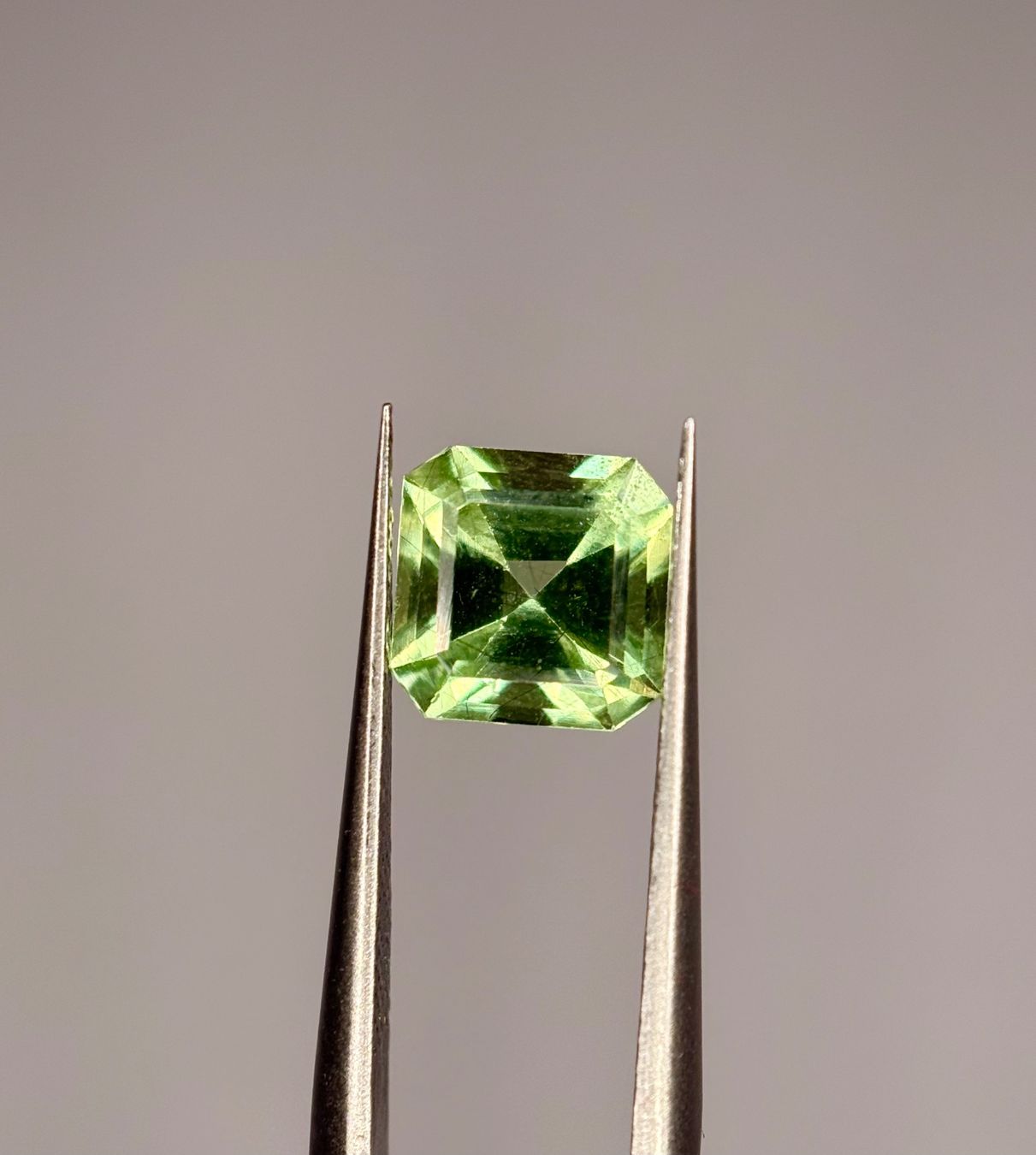 Pietre preziose: 2.15ct Natürl. Peridot einzigartiger Edelstein - unbehandelt – Nuovo (secondo la descrizione) da Mauren venduto da LieGems 2