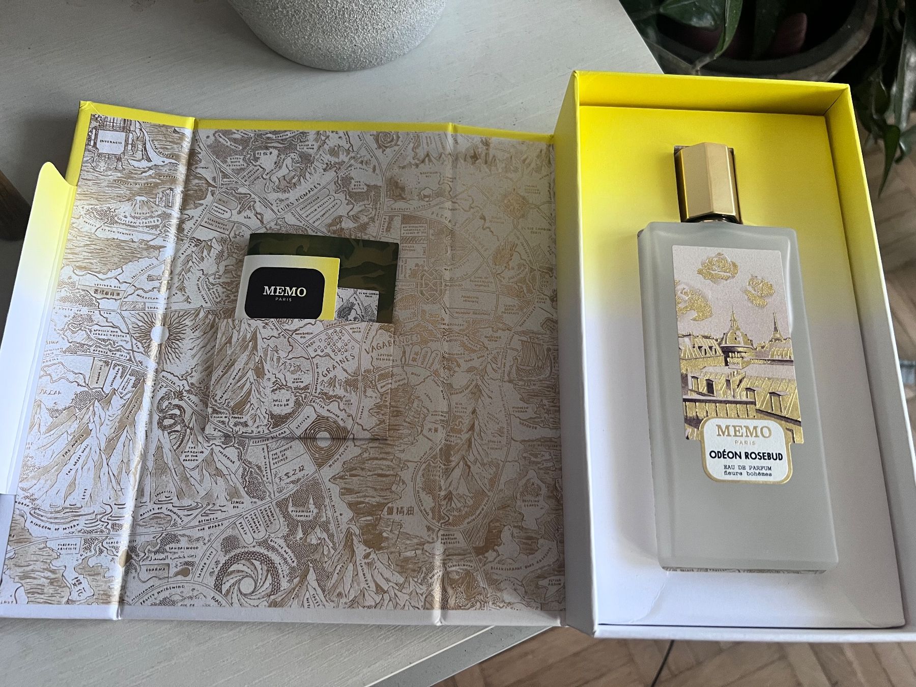 Profumi & Eau de Toilette: Memo Paris Odéon Rosebud Eau de Parfum 75ml – Nuovo (secondo la descrizione) da Effretikon venduto da YaMn 4