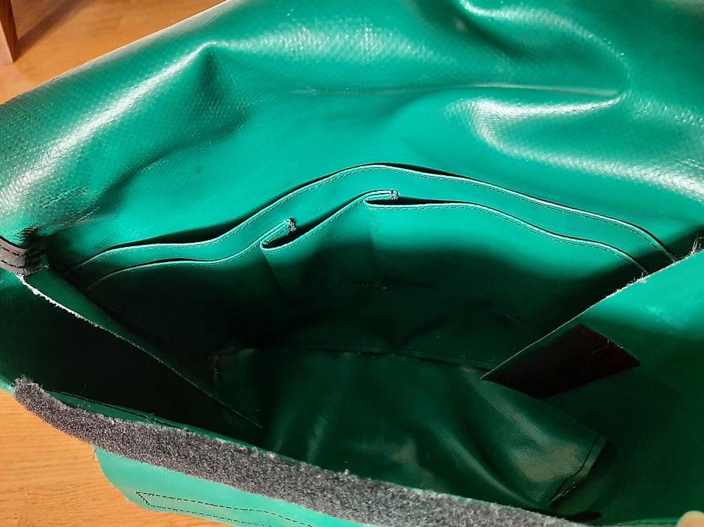 Borse: Freitag-Umhängetasche; grün/blau – Usato da Bülach venduto da Debbie017 2