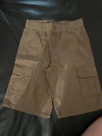 Kurze Hose Gr. 7 (entspricht Gr. 128)