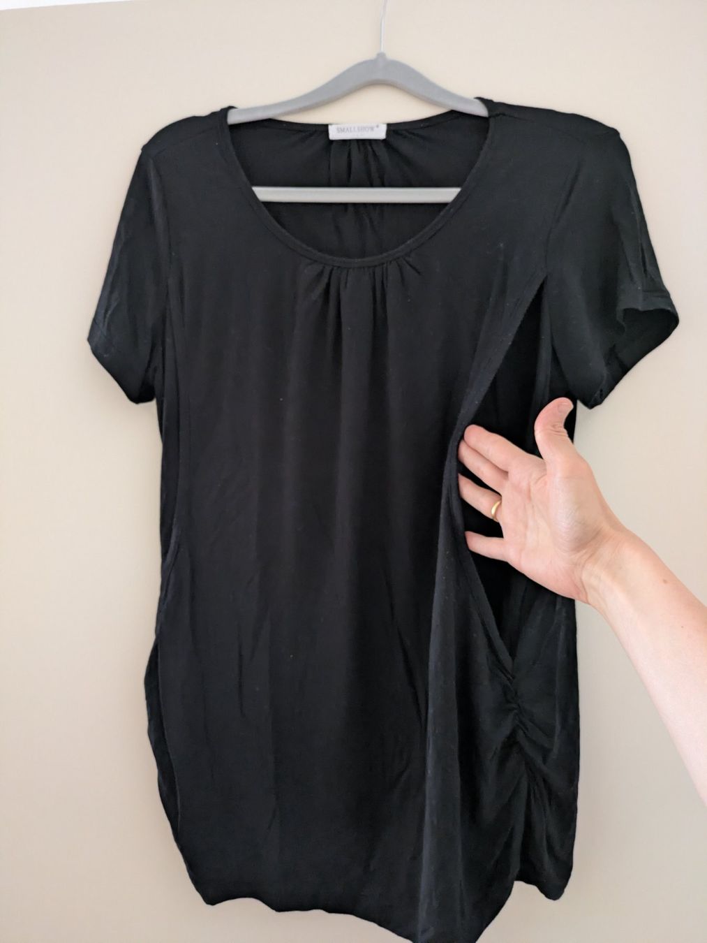 Top: Umstandsshirts - Stillshirts von Smallshow, Grösse M – Usato da Zürich venduto da EMLJ