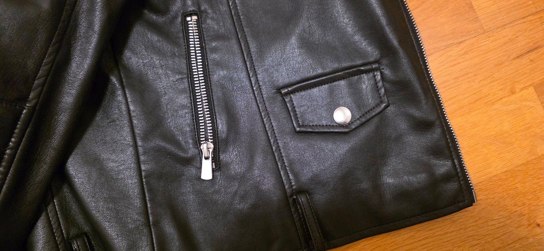 C&A Jacken & Mäntel: Kinder Kunstlederjacke schwarz C&A - Gr. 152 – Gebraucht aus Fällanden von zeno01 8