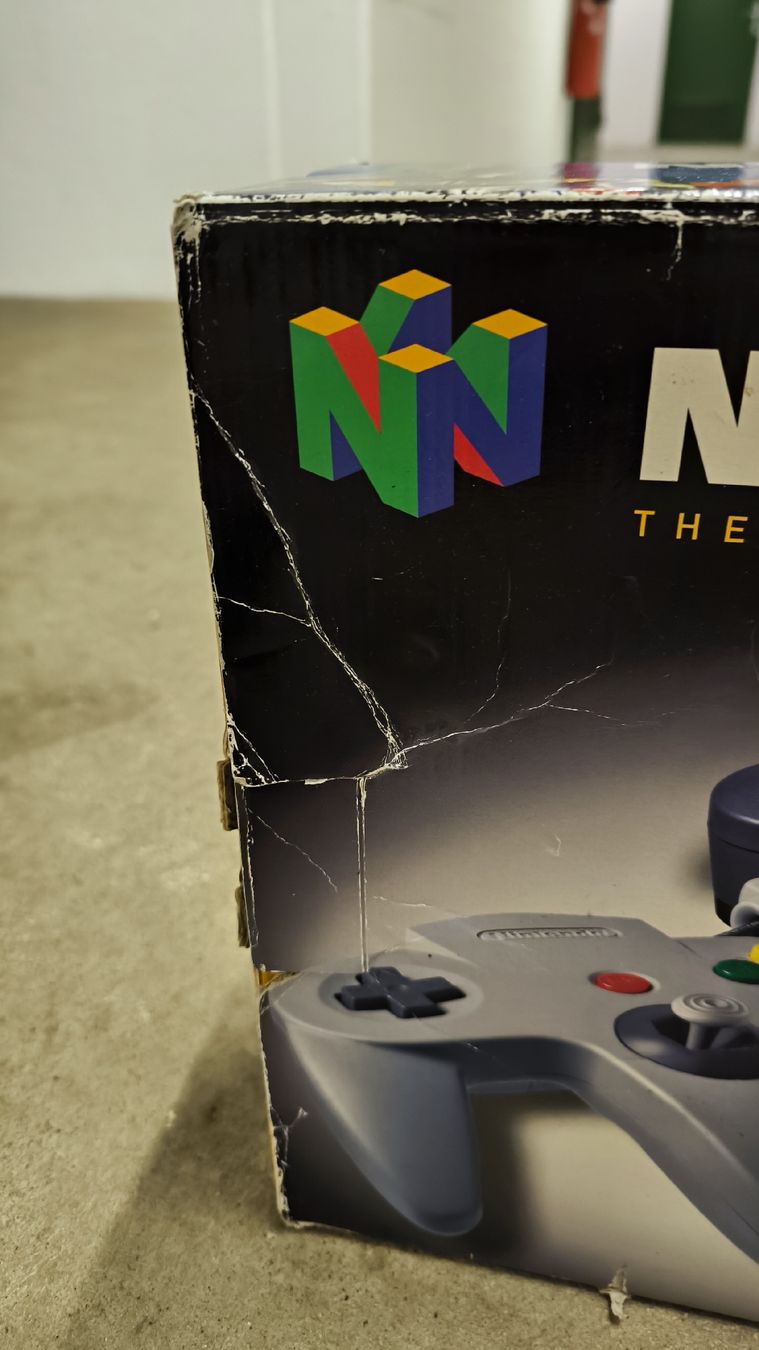 Nintendo Konsolen: OVP - Console Nintendo 64 avec sa boîte – Gebraucht aus St-Prex von Deetouch 4