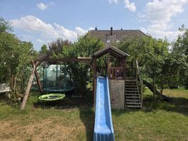 Spielturm mit 2 Rutscheund 2 Schaukel  gebraucht