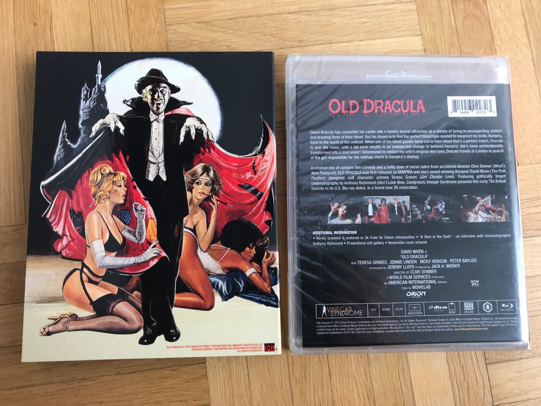 Tutti i DVDs: Old Dracula - Vampira - mit Slipcover - OOP - Blu-ray – Nuovo e nell'imballaggio originale da Zürich venduto da Malcom 1