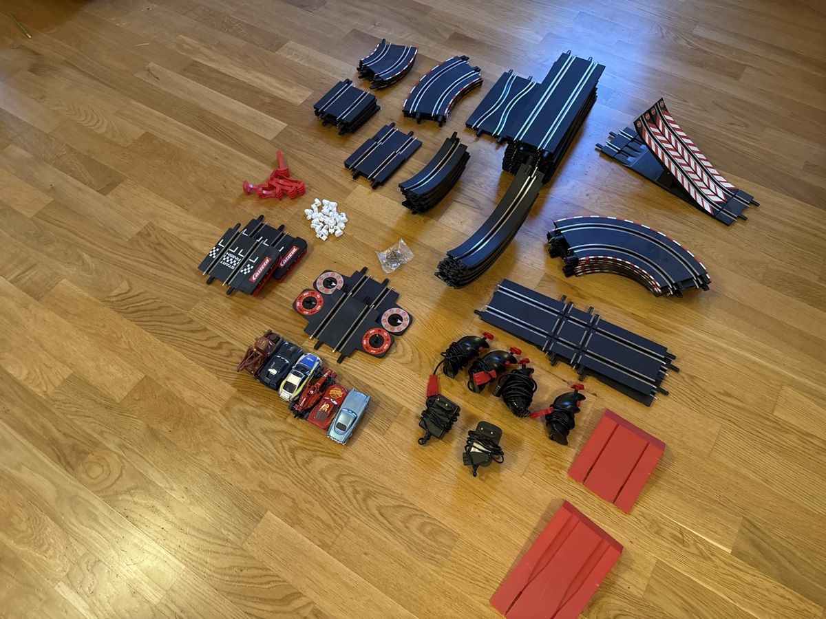 Carrera Spielzeuge: Carrera Bahn gebraucht zu verkaufen  – Gebraucht aus Pratteln von kon_w7l7