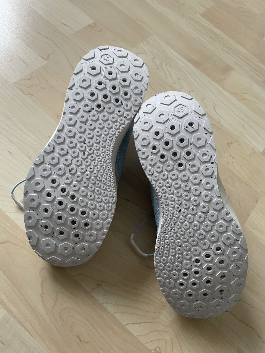 Scarpe da donna: Damen Turnschuhe – Nuovo (secondo la descrizione) da Unterägeri venduto da Livia.Bie 2