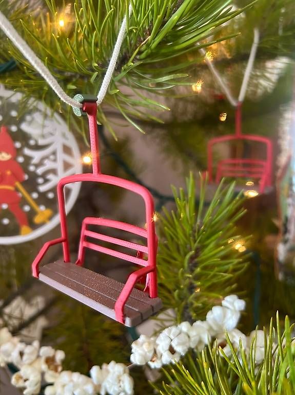 Alle Dekorationen:  Miniatur-Sessellift als Weihnachtskugel  3D-Druck – Neu und originalverpackt aus Basel von kon_6dyw 1