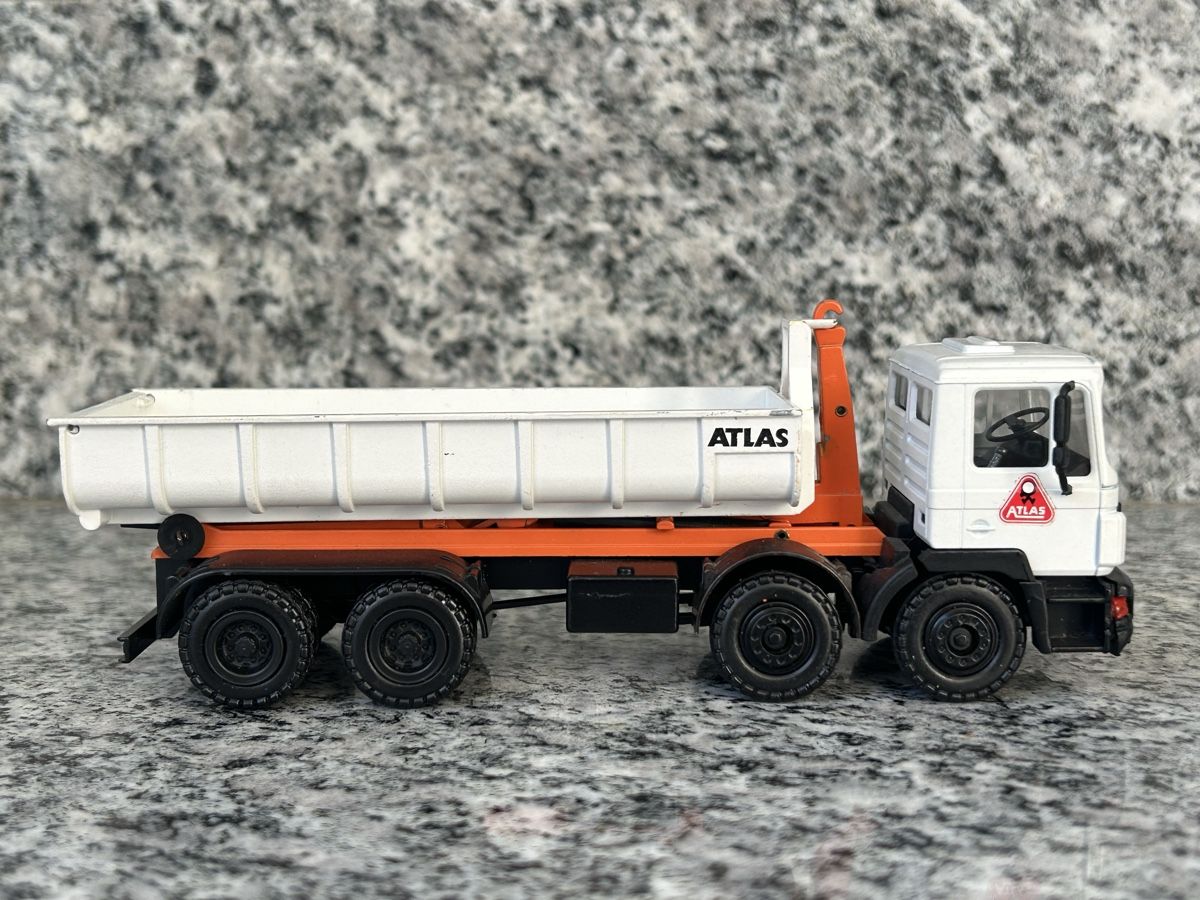 Conrad Modellbausätze & Standmodelle: MAN Hakengerät – Gebraucht aus Horw von Tigercat635 3
