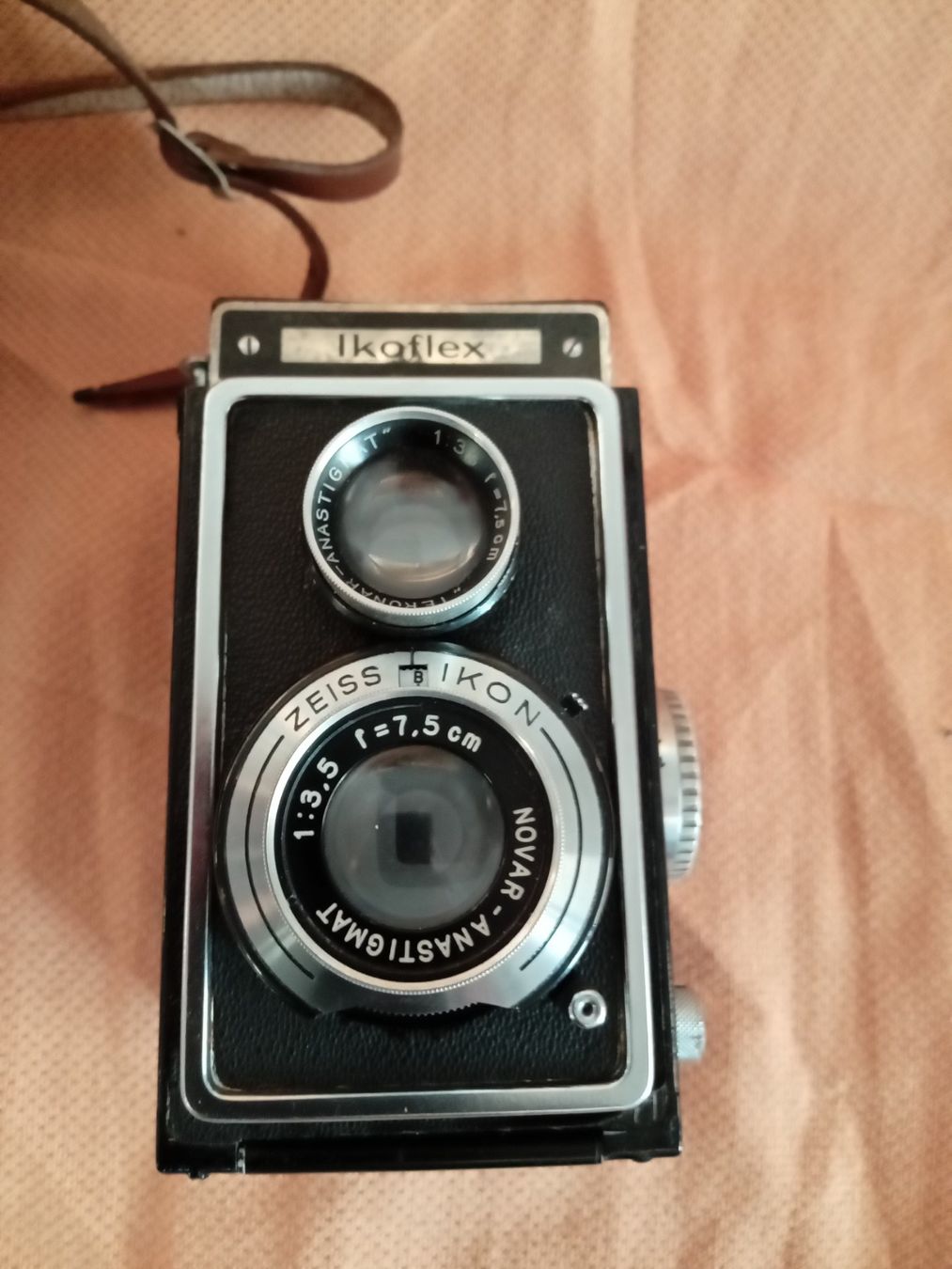 Zeiss Fotocamera: ZEISS IKON IKOFLEX I . – Usato da Biel / bienne venduto da Sarouch9 4