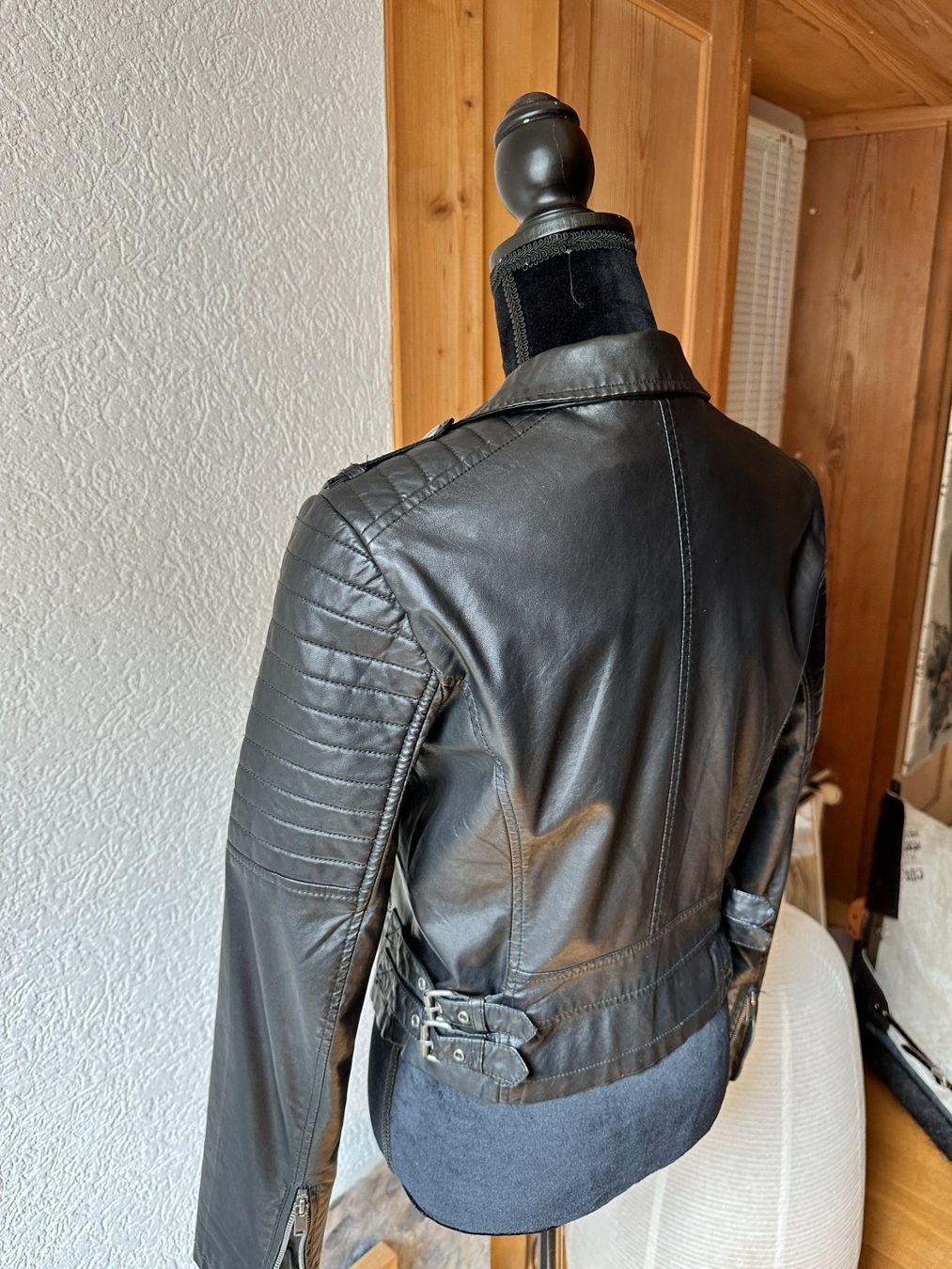 Esprit Jacken: Kunstlederjacke von Esprit, Grösse S – Gebraucht aus Gümmenen von FelizitasHermann 3