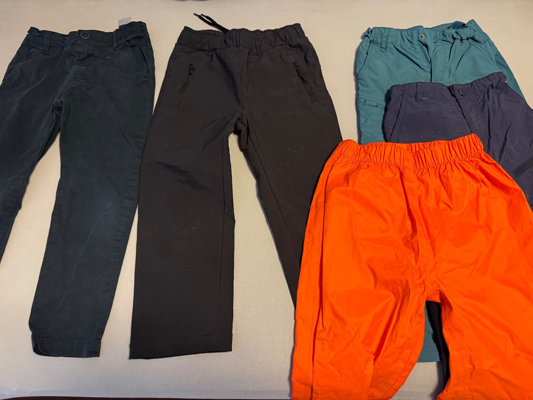 Pantaloni: Hosen Set Grösse 110 – Usato da Baar venduto da ker_l99l