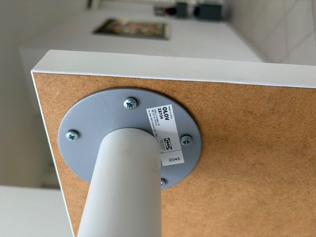 Ikea Scrivanie: Schreibtisch – Usato da Binningen venduto da son_x7yt 4