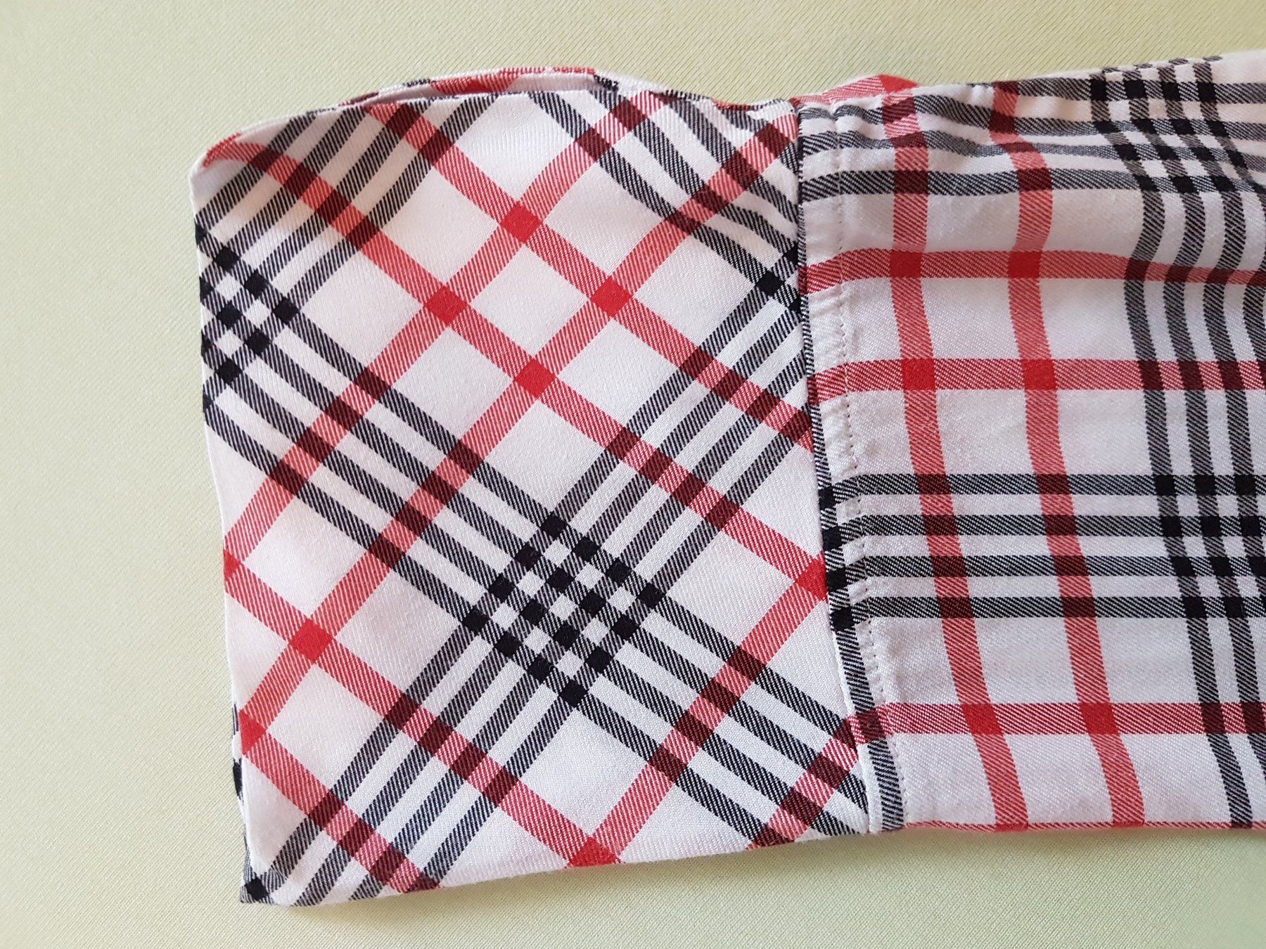 Blusen: Eterna Damenbluse Rot weiss kariert Gr. 34 – Gebraucht aus St.Gallen von Puppa 5