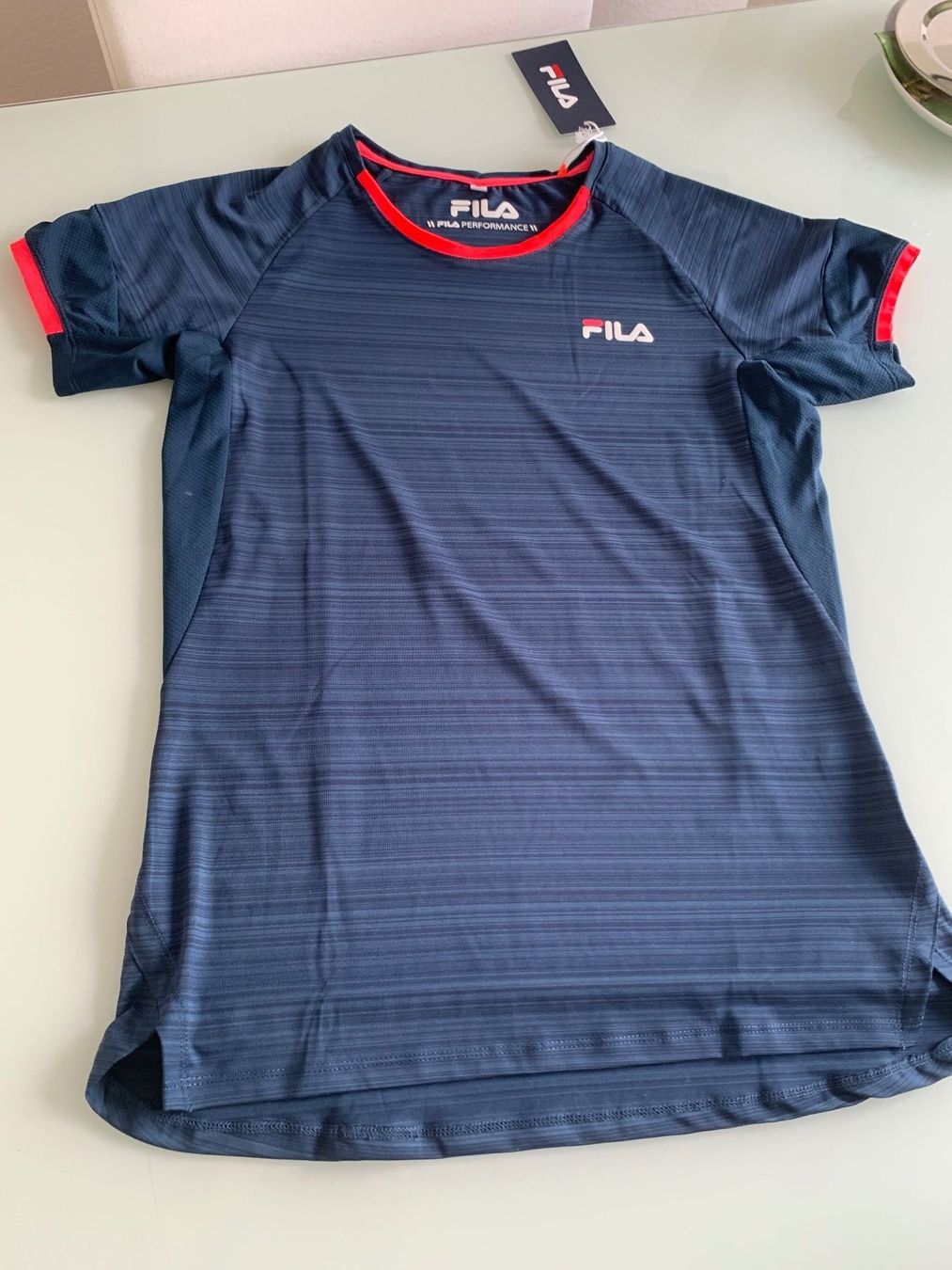 Fila T-shirt: Fila Running, oder Fitness oder Tennis..... NEU!!! – Nuovo e nell'imballaggio originale da Adliswil venduto da atram57 2
