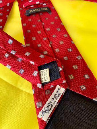 CRAVATTA di ZARLINI.ALTA QUALITA’.100% seta. RIFINITA A MANO