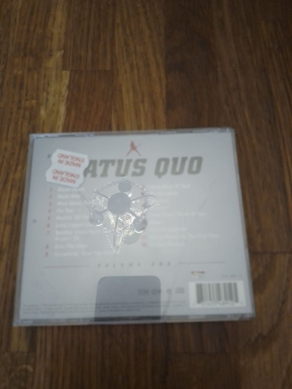 CD: Status Quo – The Essential (Audio CD, 2001 – Usato da Schliern b. Köniz venduto da Klymval 1