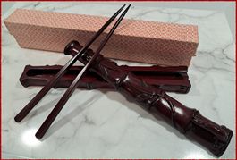 Essstäbchen in Handgeschnitzter Holzbox (Chopsticks)