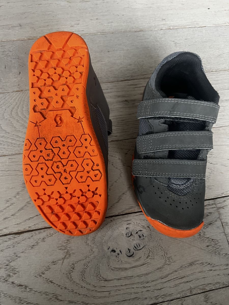 Scott Scarpe per ragazzi: Scott Fahrradschuhe Größe 34 – Usato da Horgen venduto da Epinas 1
