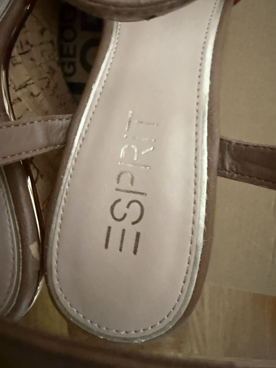 Esprit Chaussures femmes: Sandales compensées Esprit  – D'occasion à Crassier par GGblue23515 4