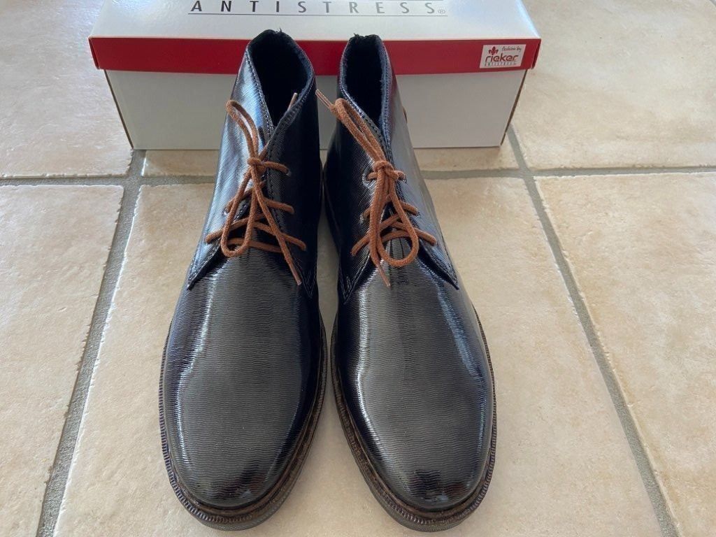 Rieker Scarpe da donna: Neue Rieker Stiefeletten Grösse 41 – Nuovo (secondo la descrizione) da Beatenberg venduto da nonnkari 1