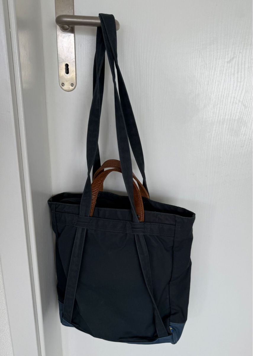 Fjällräven Rucksäcke: Fjällräven Rucksack - Tasche Farbe schwarz grau – Gebraucht aus Oppligen von Merida007 1
