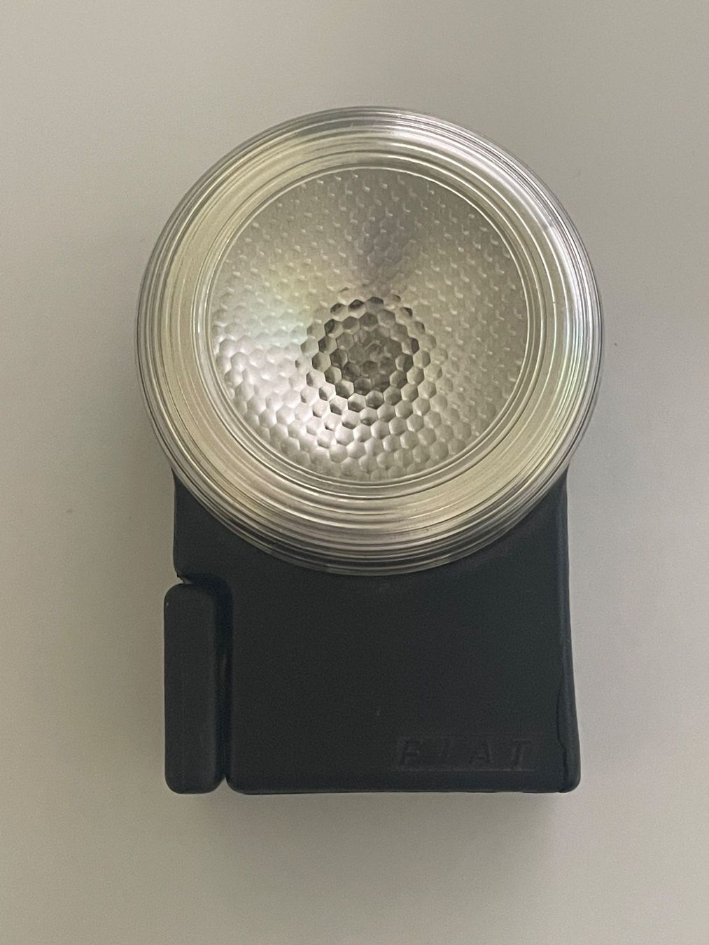 Lampade: FIAT 12V Oldtimer Handlampe / Zubehörleuchte – Usato da Zug venduto da Cry71