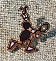 O143 - Pin Tennis Ameise